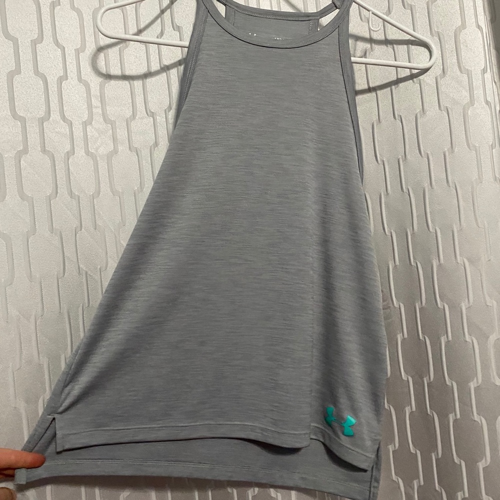 Gray UnderArmour Tank-Top